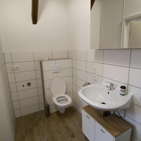 Neu! Balkenzimmer Lägenhet *